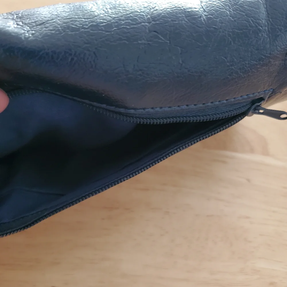 Vintage clutch blue
